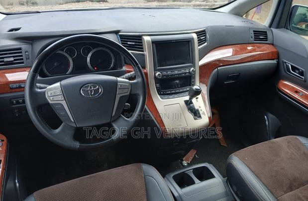 Toyota Alphard 2015 White