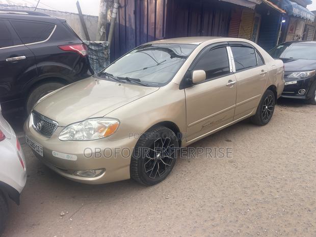 Toyota Corolla 1.8 LE 2008 Gold