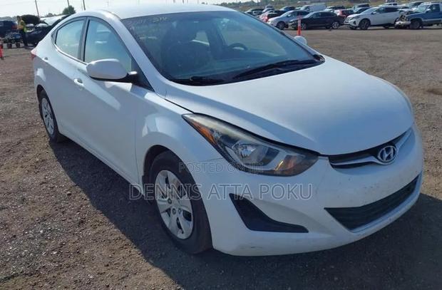 Hyundai Elantra 2015 White