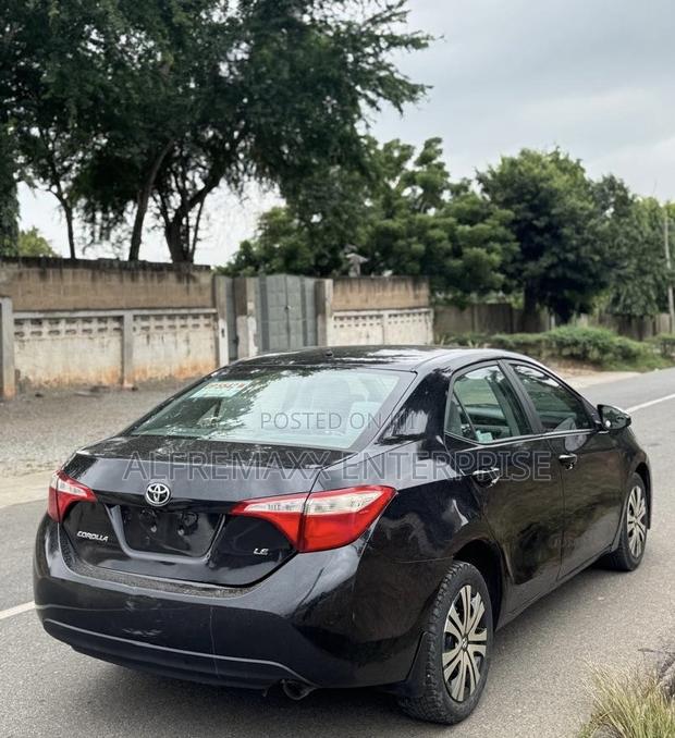 Toyota Corolla LE 4dr Sedan (1.8L 4cyl CVT) 2016 Black