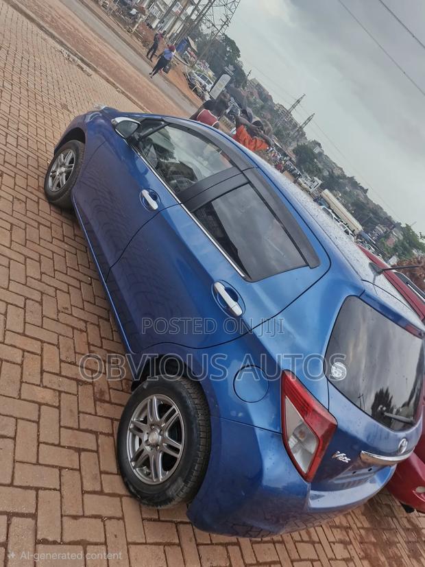 Toyota Vitz 2014 Blue