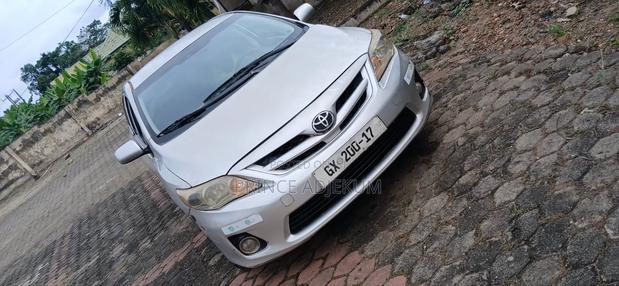 Toyota Corolla 2011 Silver