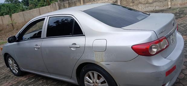 Toyota Corolla 2011 Silver