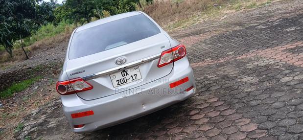 Toyota Corolla 2011 Silver