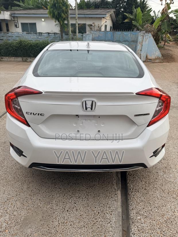 Honda Civic Touring Sedan 2020 White
