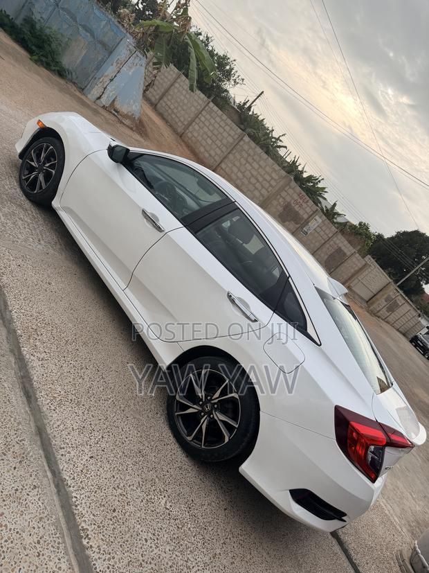 Honda Civic Touring Sedan 2020 White