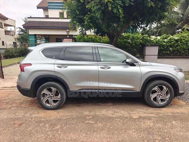 Hyundai Santa Fe SEL 2023 Silver