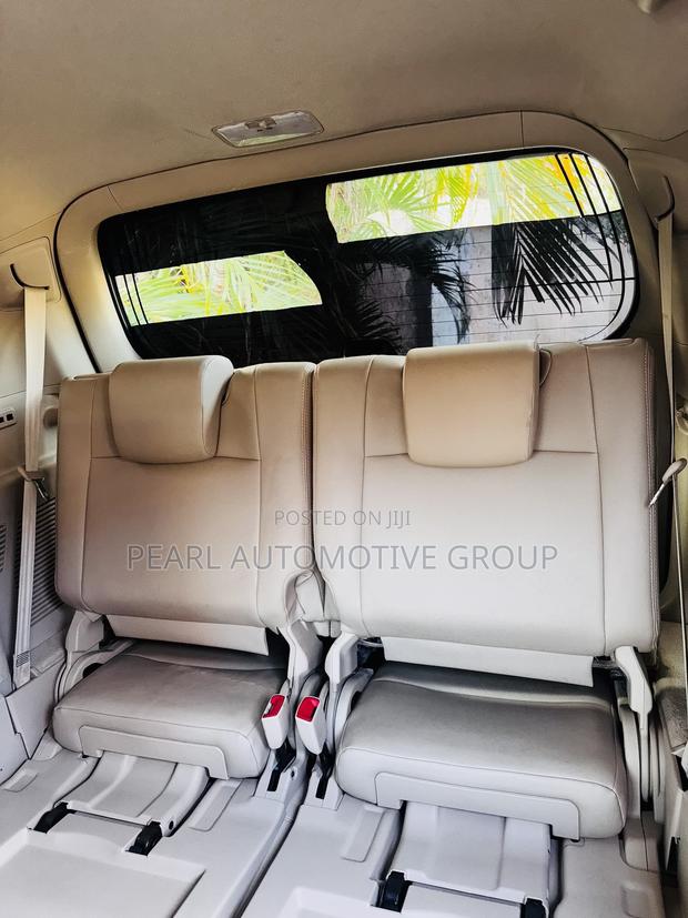 Toyota Land Cruiser Prado 2.7 2019 White