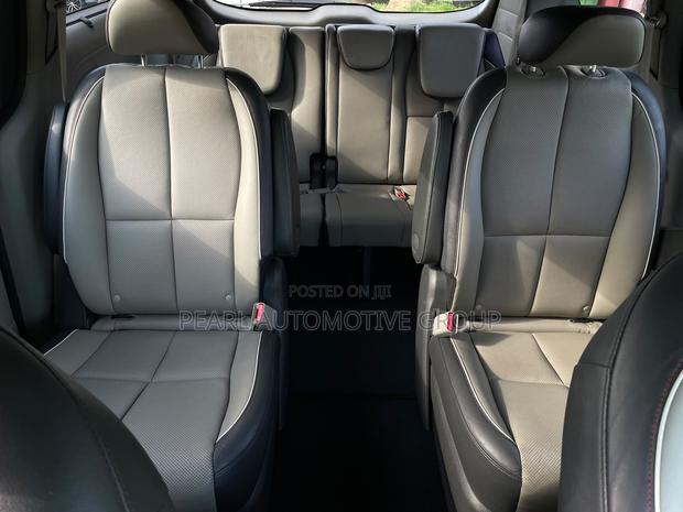 Kia Sedona SX 2016 Gray