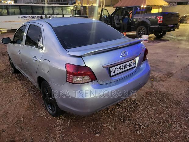 Toyota Yaris 2007 Gray