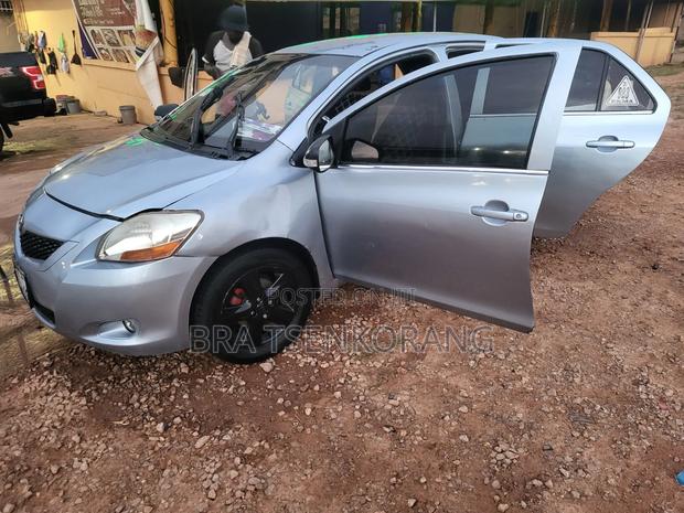 Toyota Yaris 2007 Gray