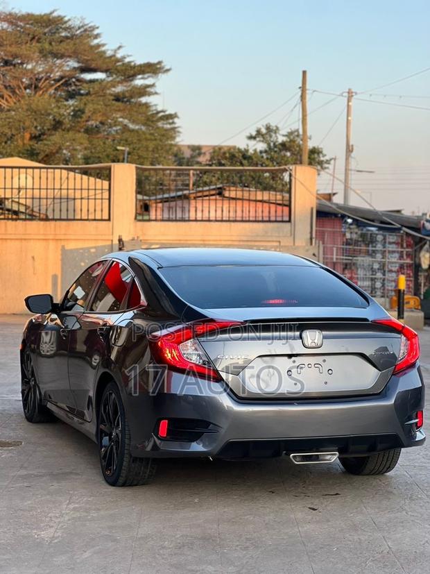 Honda Civic Sport Sedan 2019 Gray