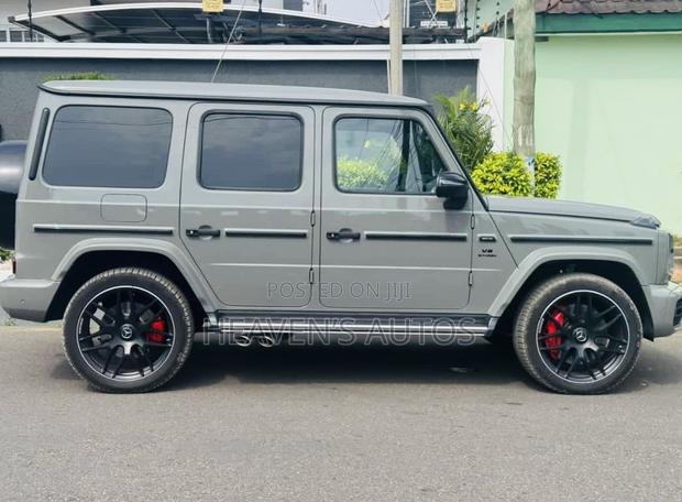 New Mercedes-Benz Brabus G 800 2024 Gray