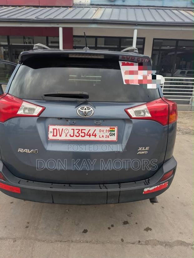 Toyota RAV4 2015 Gray