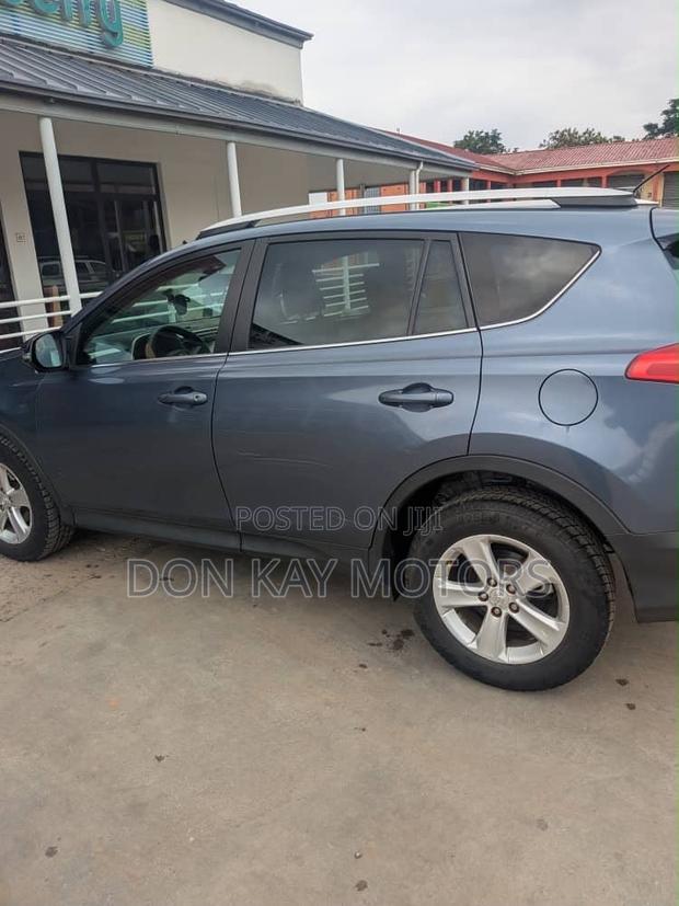 Toyota RAV4 2015 Gray