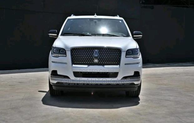 Lincoln Navigator L 2023 White