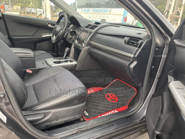 Toyota Camry 2014 Gray