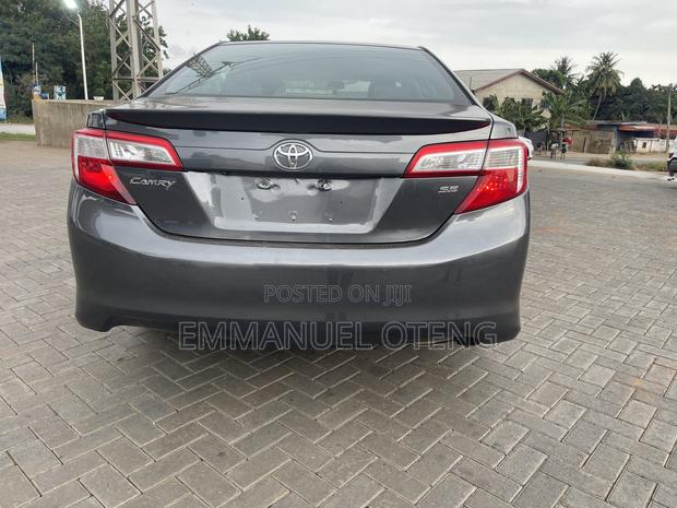 Toyota Camry 2014 Gray