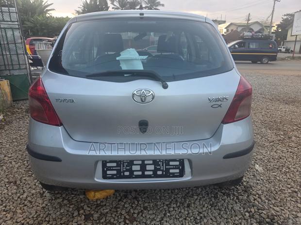 Toyota Yaris 2009 Silver