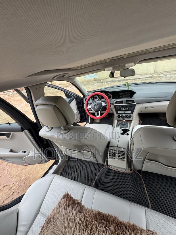 Mercedes-Benz C300 Luxury 4Matic Sedan AWD (3.5L 6cyl 7A) 2014 Blue
