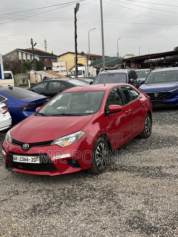 Toyota Corolla 2015 Red