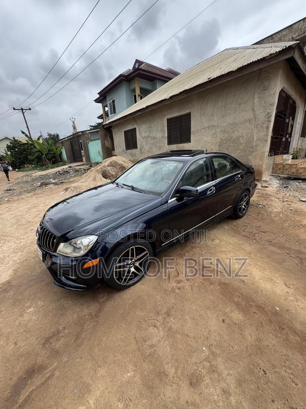 Mercedes-Benz C300 Luxury 4Matic Sedan AWD (3.5L 6cyl 7A) 2014 Blue