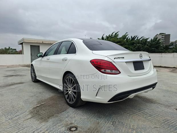 Mercedes-Benz C300 Sport 4Matic Sedan AWD (2.0L 4cyl 7A) 2017 White