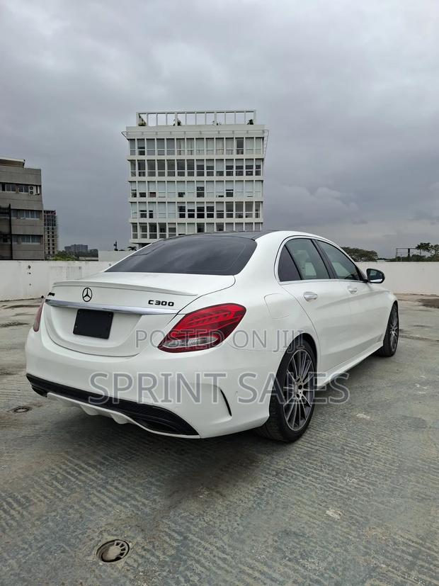 Mercedes-Benz C300 Sport 4Matic Sedan AWD (2.0L 4cyl 7A) 2017 White