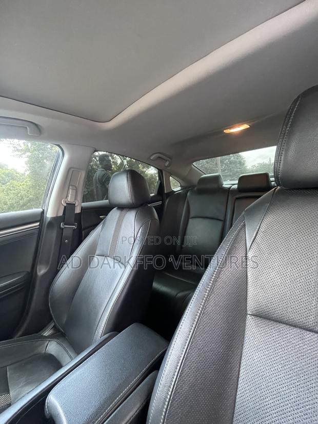 Honda Civic Touring Sedan 2019 Black