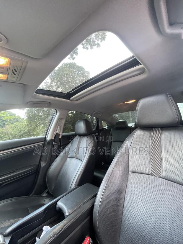 Honda Civic Touring Sedan 2019 Black
