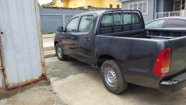Toyota Hilux 2.5 D-4D SRX 4WD 2008 Gray