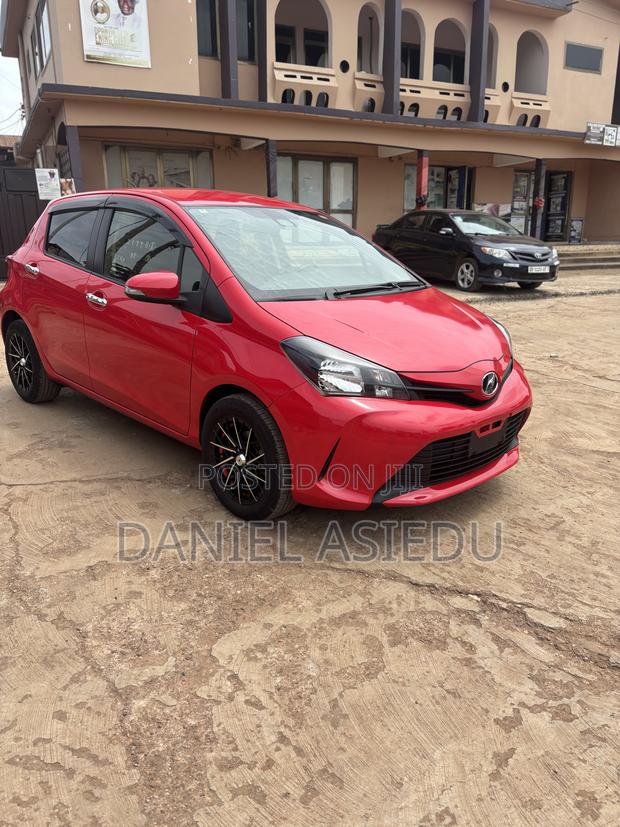 Toyota Vitz 1.3 AWD 3dr 2016 Red
