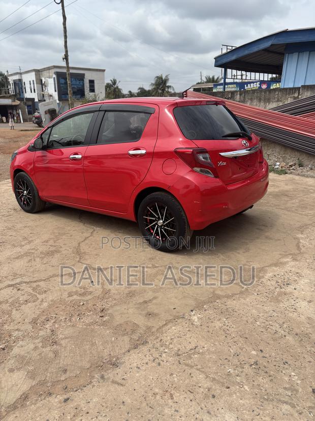 Toyota Vitz 1.3 AWD 3dr 2016 Red