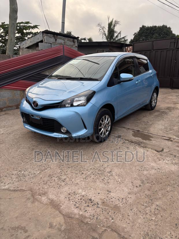 Toyota Vitz 1.3 AWD 3dr 2016 Blue