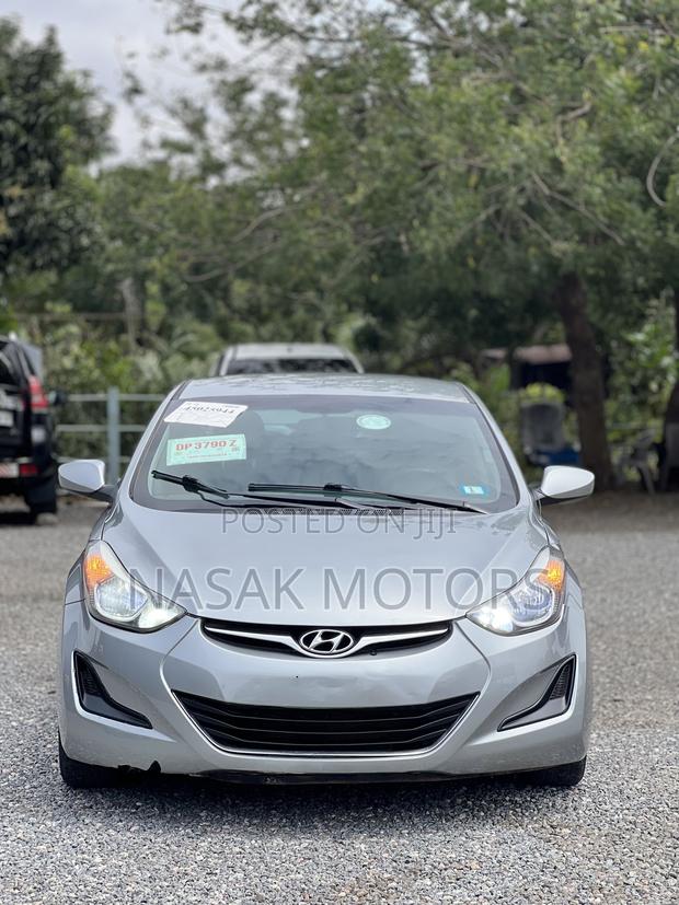 Hyundai Elantra SE 4dr Sedan (1.8L 4cyl 6M) 2014 Silver
