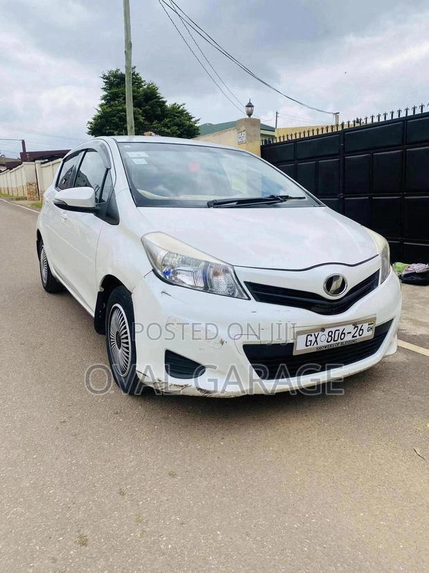 Toyota Vitz 1.3 AWD 3dr 2013 White