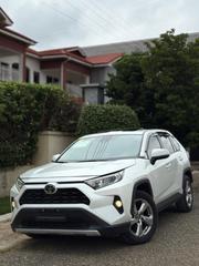 Toyota RAV4 XLE FWD 2023 White for sale