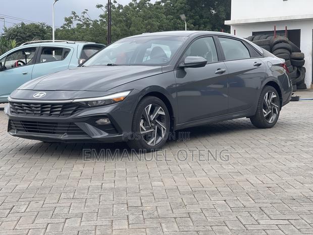 Hyundai Elantra 2024 Gray