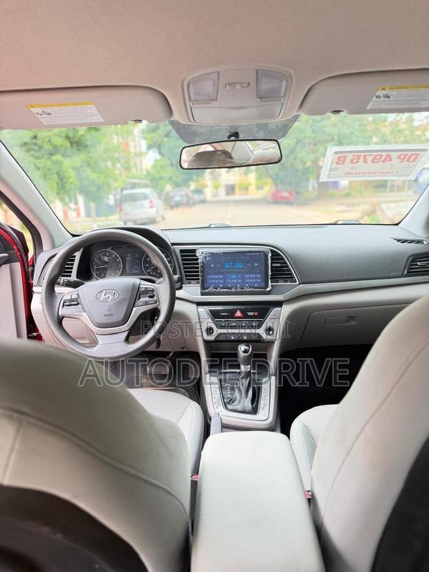 Hyundai Elantra 2017 Red