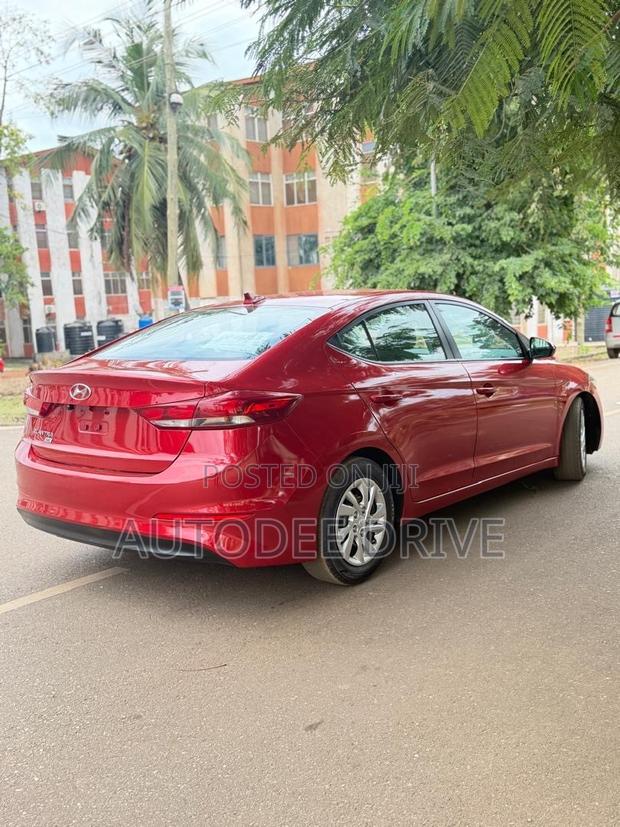 Hyundai Elantra 2017 Red