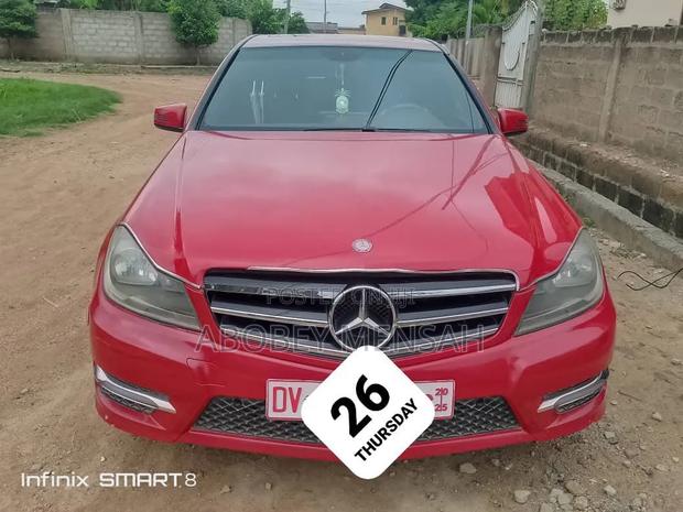 Mercedes-Benz C250 2014 Red