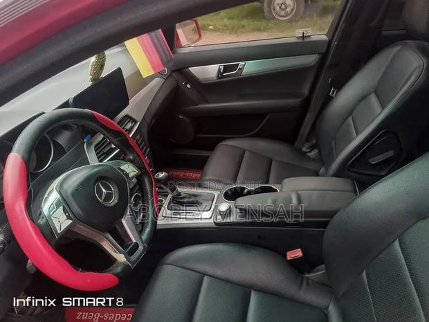 Mercedes-Benz C250 2014 Red
