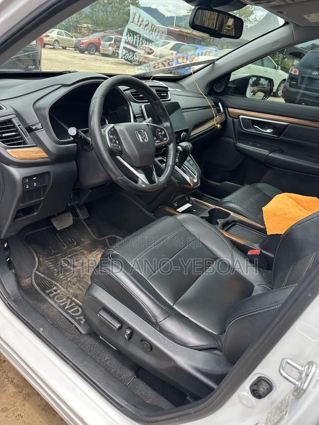 Honda CR-V Touring 2021 White