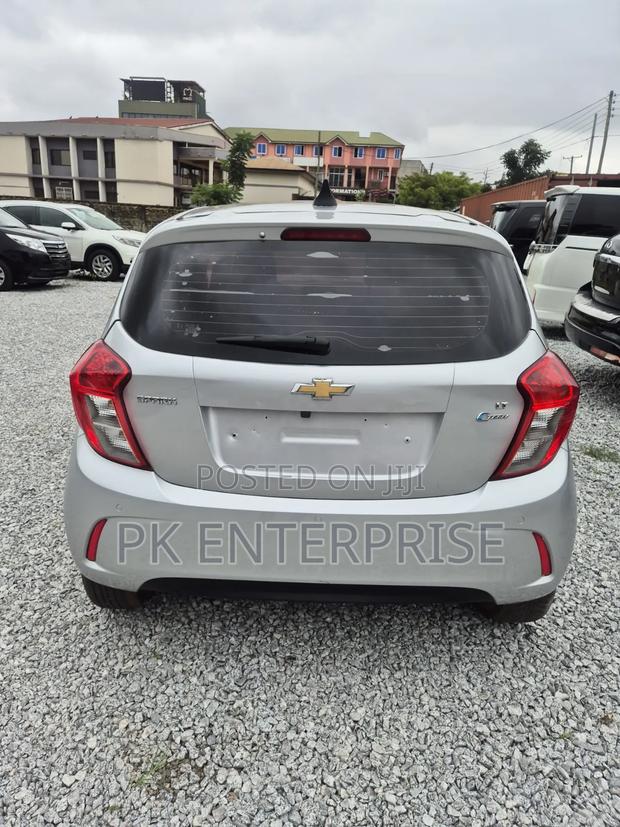 Chevrolet Spark 2017 Silver