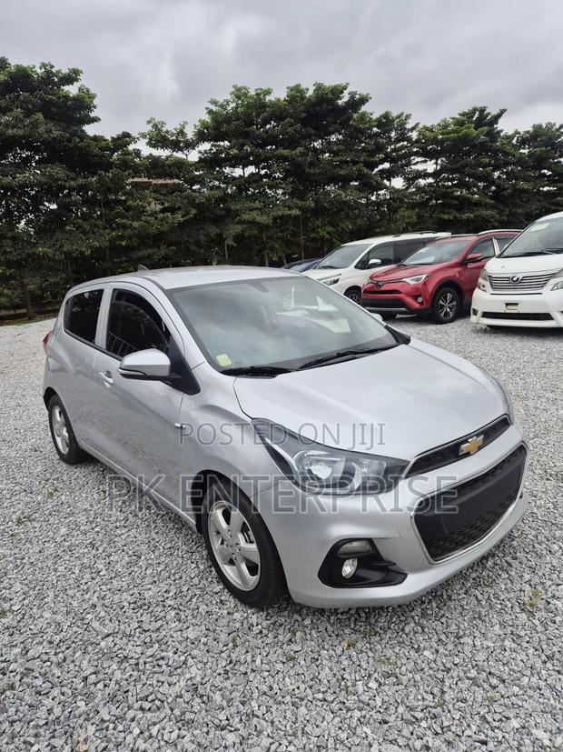 Chevrolet Spark 2017 Silver