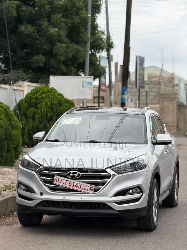 Hyundai Tucson 2018 Silver