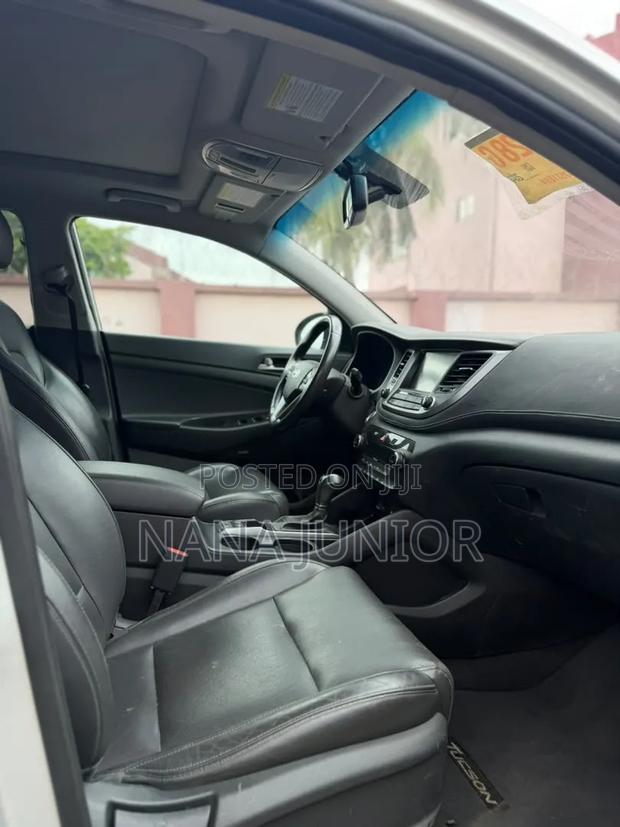 Hyundai Tucson 2018 Silver