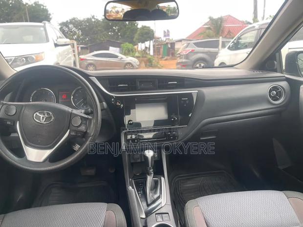 Toyota Corolla 2017 Black