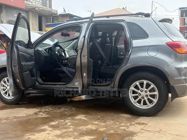 Mitsubishi RVR 2.0 2012 Gray