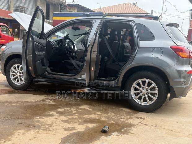 Mitsubishi RVR 2.0 2012 Gray